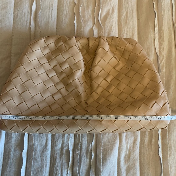 Cream Woven Leather Clutch - Picture 4 of 5